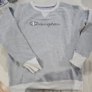 New w/o tags Champion sweatshirt size L